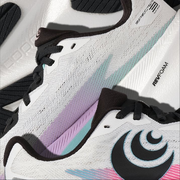 Close-up of the Pro Series midsole and RevFoam